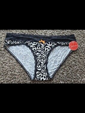 Splendies Women's Black & White Size 4x Skull-Print Lace Bikini Panty